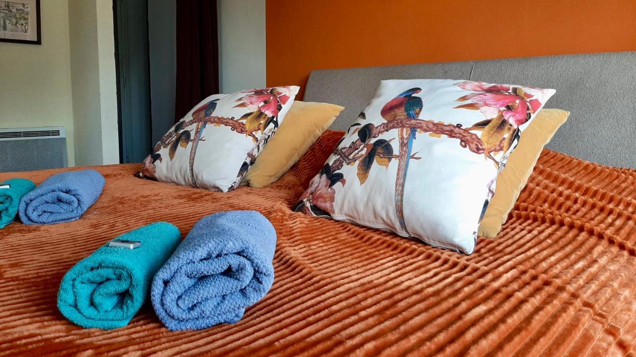 B&B Les Ecoliers 舍兰 外观 照片