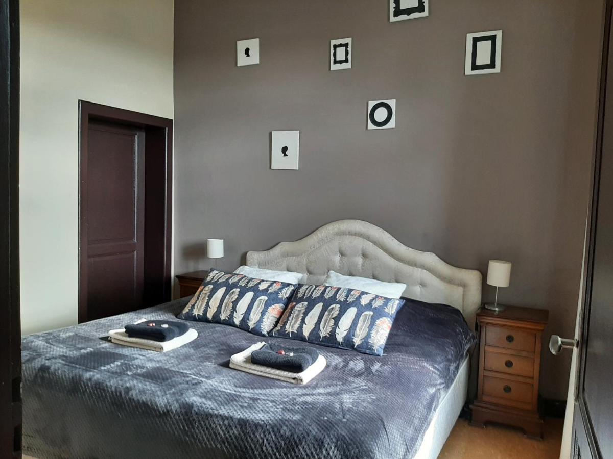 B&B Les Ecoliers 舍兰 外观 照片