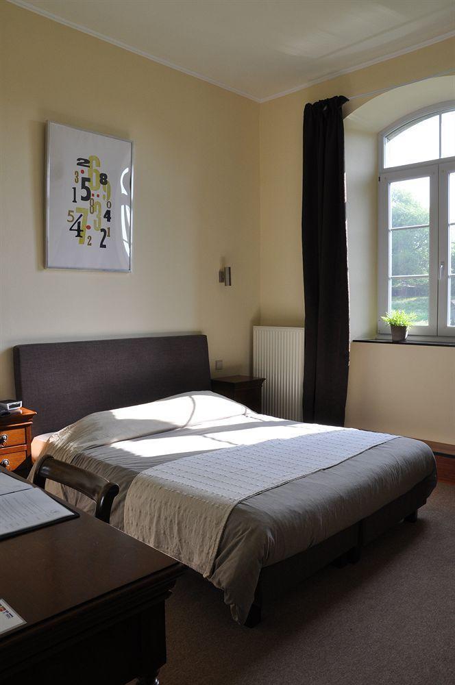 B&B Les Ecoliers 舍兰 外观 照片
